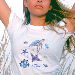 Coastal Baby Tee Summer Crop top Y2k Retro Shirt Graphic Shirt Streetwear Clothes Women Seashell Shirt Retro Turtle Marine Life Baby tee
