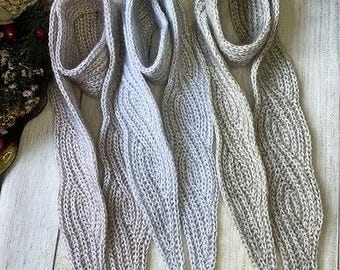 Winter rose scarf
