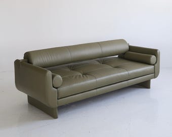 Vladimir Kagan “Matinee” Sofa