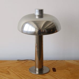 Laurel Table Lamp