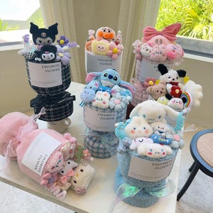 Hello Kittys, Blumenstrauß, Geburtstagsstrauß, Valentinstag Blumensträuße, Sanrio Plüsch, Sanrio Geschenke, Abschlussstrauß
