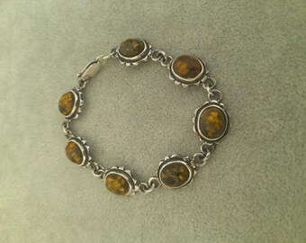 Vintage sterling silver baltic amber oval stone bracelet