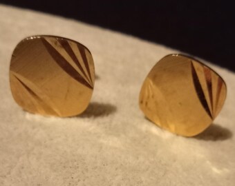 Vintage gold tone and square engraved cufflinks
