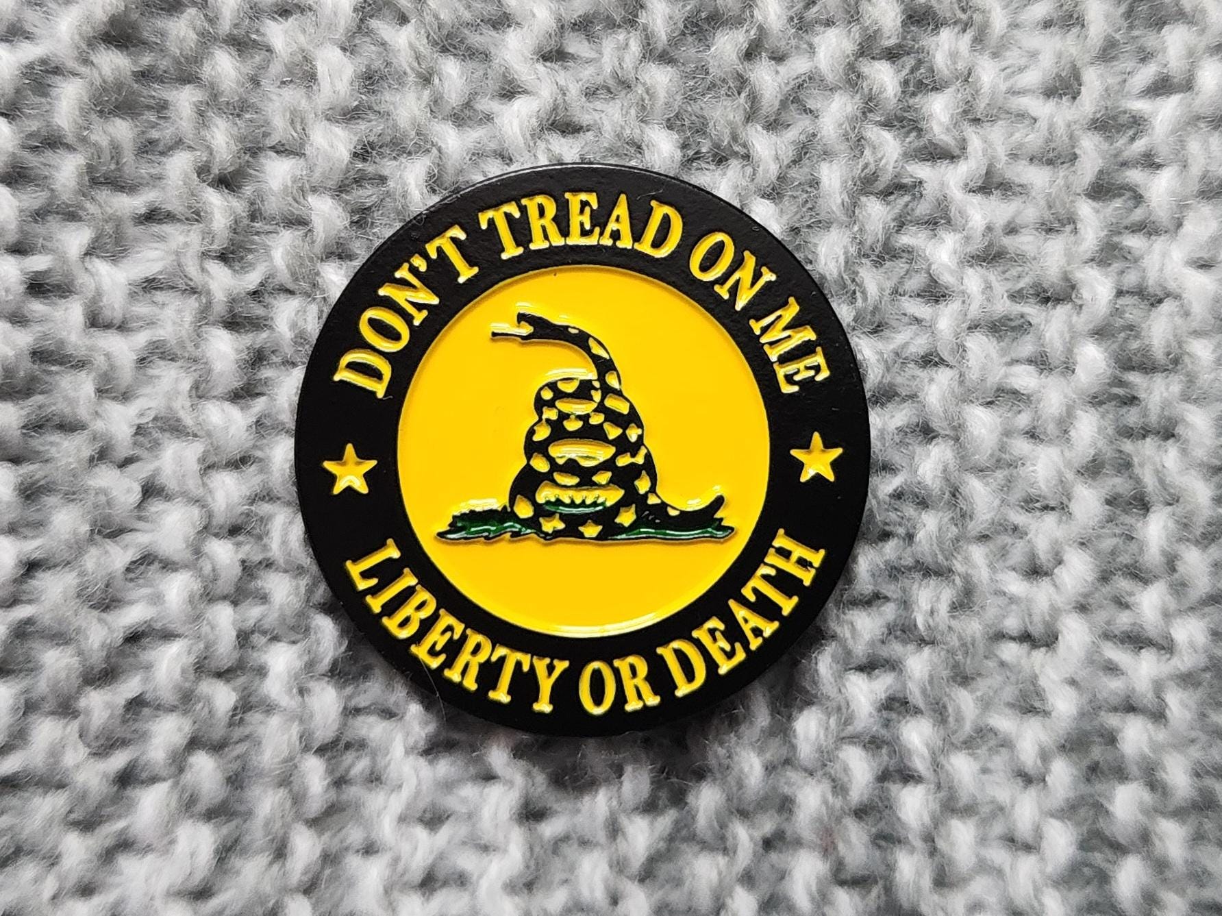 Don't Tread on Me - Liberty or Death - Gadsden Flag - Metal Enamel Lapel Pin
