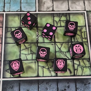 Kampfwürfel - Zu verwenden mit HeroQuest - 8er Set - Schwarz Opak
