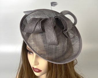 Women's Fascinator Tea Party Hat with Alligator Clip and Ribbon | 7 Colors Available | Church Hat | Kentucky Derby Hat | Costume Party Hat