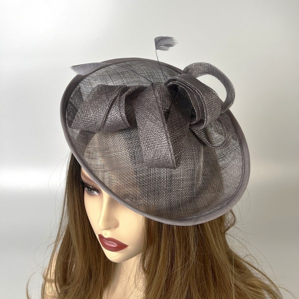 Women's Fascinator Tea Party Hat with Alligator Clip and Ribbon | 7 Colors Available | Church Hat | Kentucky Derby Hat | Costume Party Hat