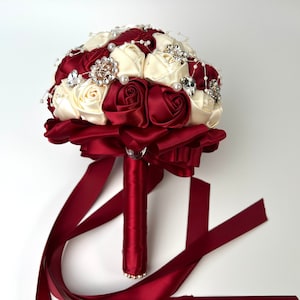 Ramo de broche nupcial / Ramo con joyas de 8&quot; / Pedrería y perlas decoradas / Ramo de broche de boda rosa / Múltiples opciones de color