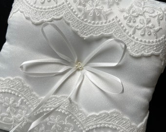 Ivory Satin Ring Bearer Pillow | Venise Lace Wedding Pillow