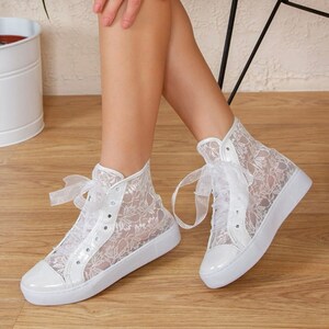 Converse sneaker discount heels