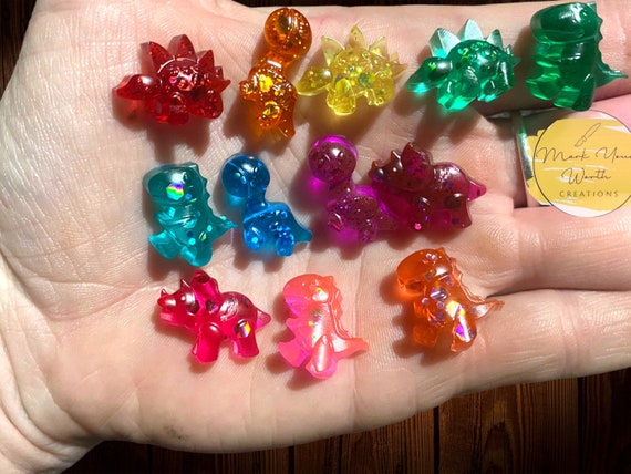 Tiny Dino’s, Mini Pocket Dinosaur Charms, Craft Supply Dino’s, Counting Sorting Helpers, Treasure Box Items, Charms for keychains & jewelry