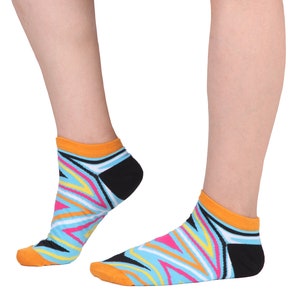 Unisex Zigzag Socks | One Size | Low Socks | Funny Patterned Funky Socks | Premium Cotton Rich | High Quality Gift Socks