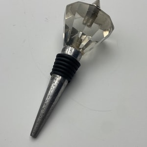 Metal Tip Glass Diamond Shape Stopper