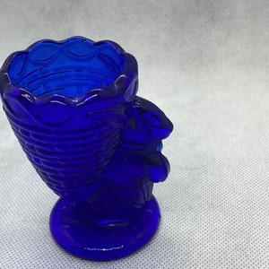 Fenton Glass Bunny Eggcup