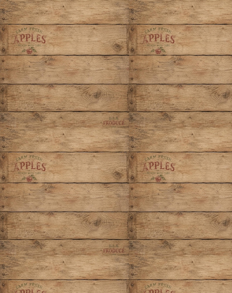 Peut inclure: Un motif r&eacute;p&eacute;titif de planches en bois brun clair avec une texture vieillie. Le design comprend le texte imprim&eacute; Farm Fresh Apples Picked With Care, une petite illustration de pomme rouge et le texte U.S.A. Produce en encre rouge.