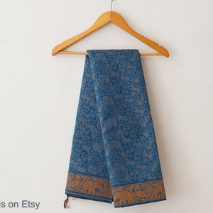 Wunderschöne blaue Vanasingaram Saree mit filigranen gewebten Motiven