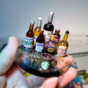 Cute Handmade Mobile Phone Stands wih Kawaii Mini Bottles/Different Colors Phone Holders/Wine Lovers Gift Idea/Funny Women Desk Phone Stands