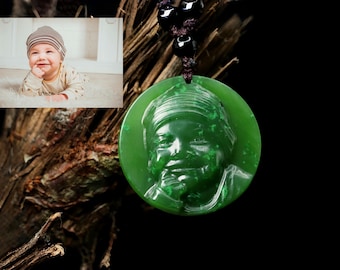 Pendentif photo personnalisé en jade, collier sculpté en relief personnalisé, souvenir de bébé, jade néphrite vert