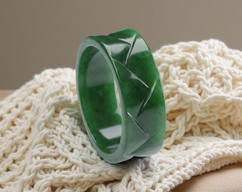 Geometrischer Jadering, Hand geschnitzter kanadischer Nephrit-Jadering, modernes minimalistisches grünes Jadeband, zeitgenössischer Statementring,J84