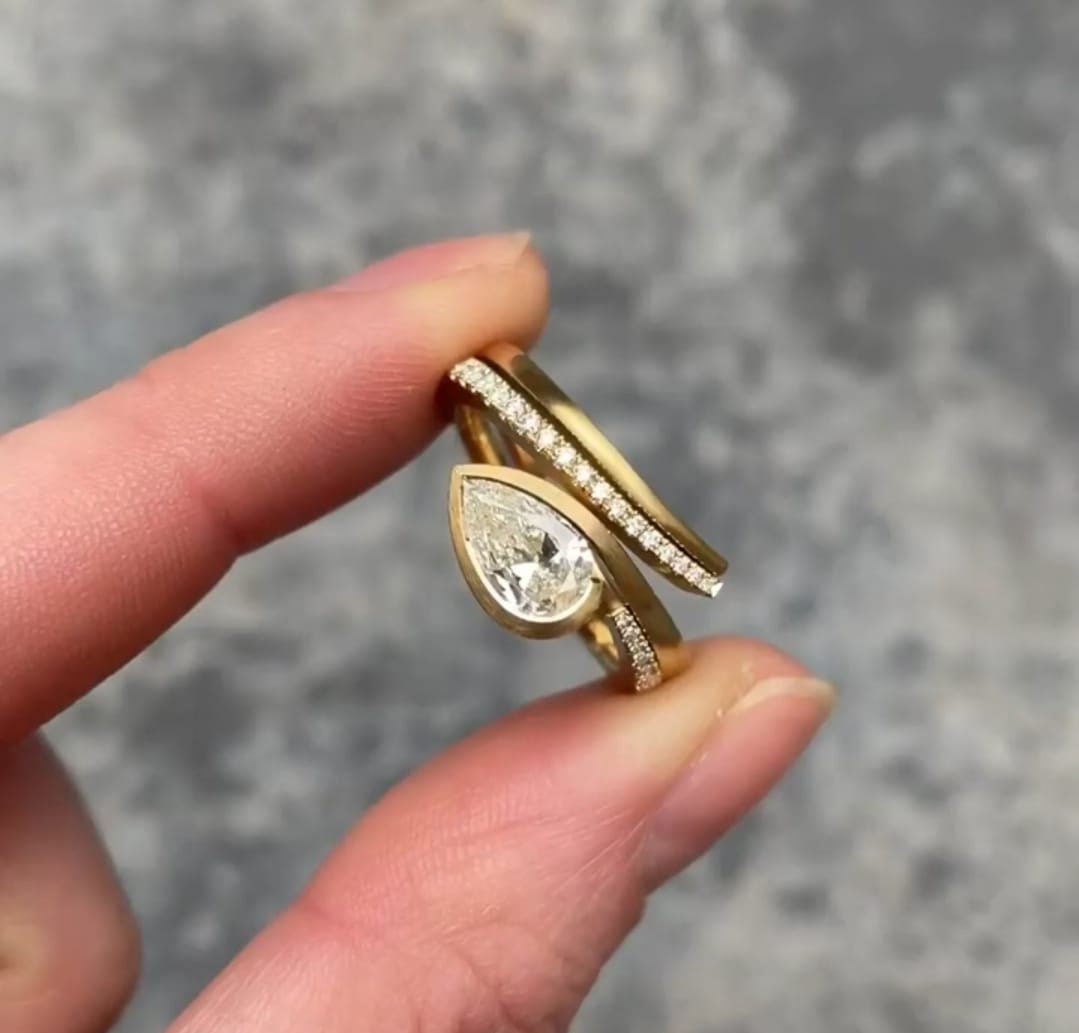 Handmade 3CT Pear Cut Moissanite Diamond Ring: Solid Gold Anniversary Ring