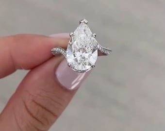 4 CT Pear Cut Moissanite Ring: 10K Gold Anniversary Ring