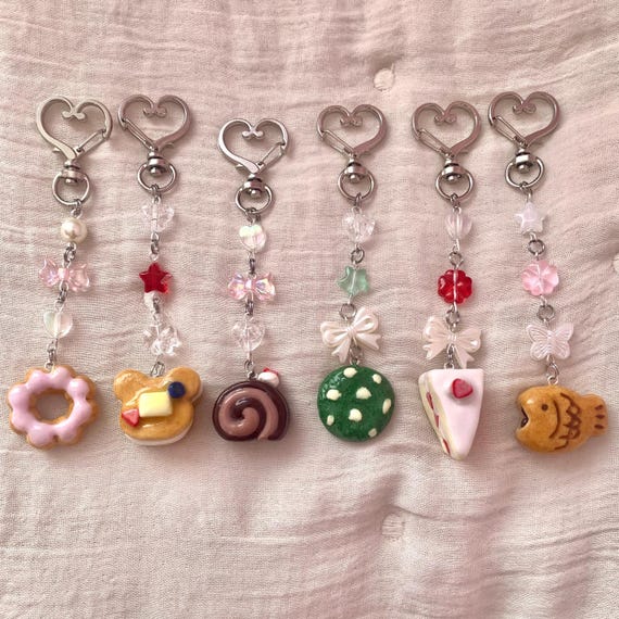Handmade Japanese Pastry Keychains – Cute Polymer Clay Charms | Mochi Donut, Strawberry Cake, Taiyaki, Cake Roll, Pancake & Matcha Cookie