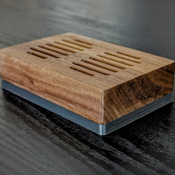 Barebaric Raspberry Pi 4B und 5 Case Gehäuse aus echtem Holz. Eiche oder Nussbaum.