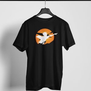 Hinata Hitting The Ball - Haikyuu - T-shirt uniseks