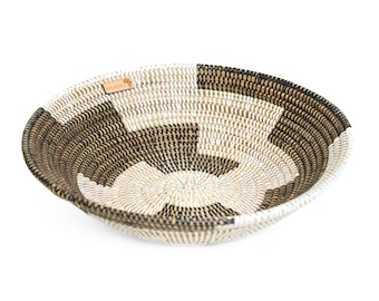 Frutero tejido – Cuenco decorativo bohemio hecho de hierba de la sabana – Frutero africano hecho a mano – Cuenco grande para fruta, pan o decoración