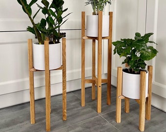 Blumenständer aus Holz - Eschenholzständer für Zimmerpflanzen Set mit 3 Holzständern für Töpfe und Pflanzgefäße Personalisierte Topflappen