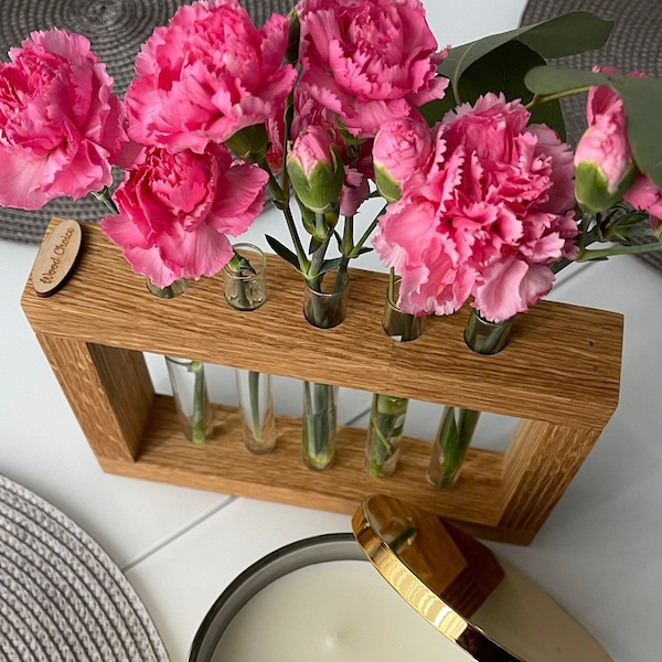 Rustic Propagation Station, Vase for test tubes, Decorating a wooden stand