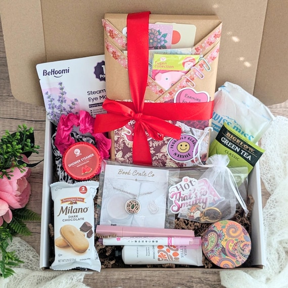 Blind Date With Book Box Gift For Romantasy Lover, Book Lover Gift Box, Mystery Book Box Holiday Gift For Her, Bookworm Surprise Book Bundle