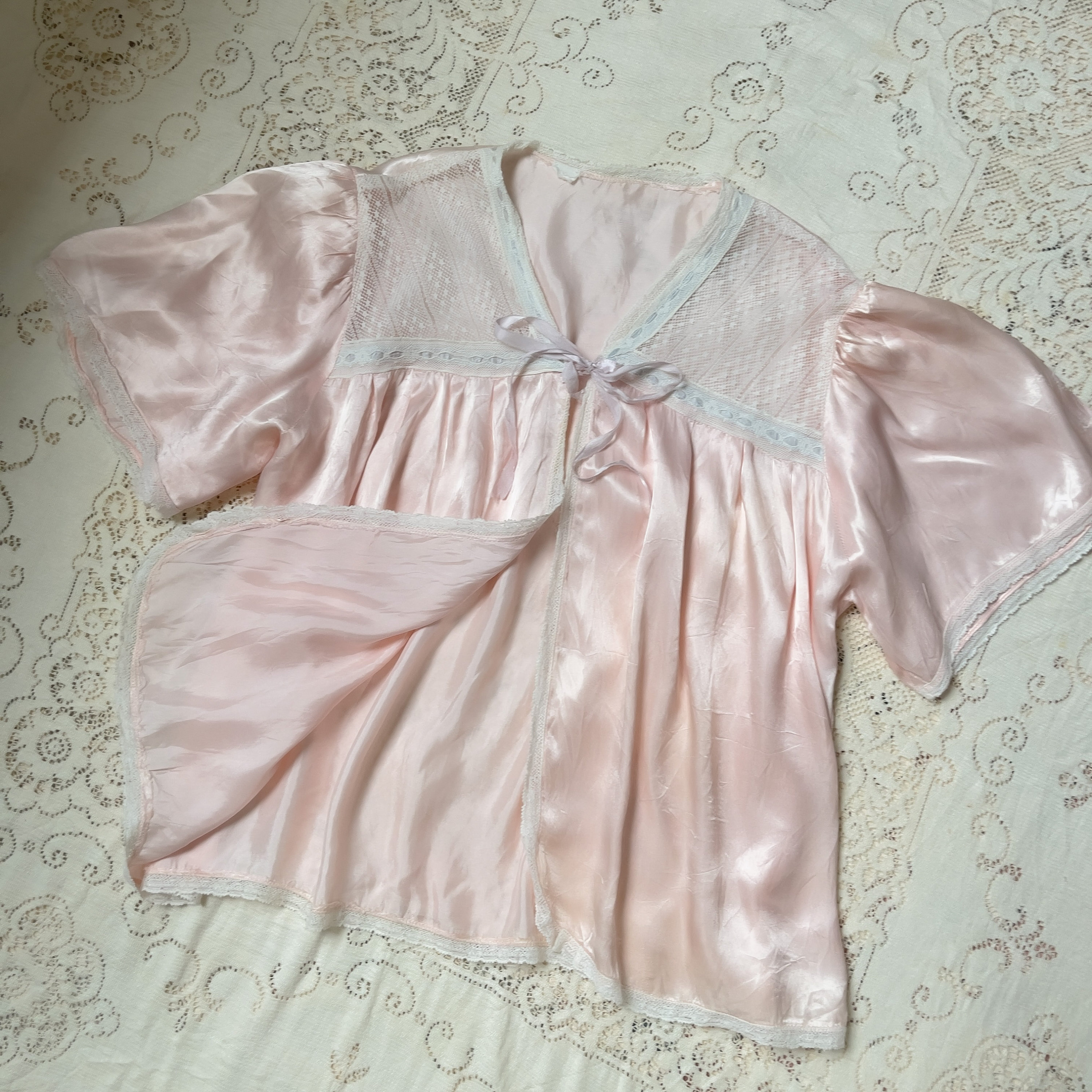 XL 1940s Pink Satin Bed Jacket
