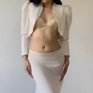 Vintage 1980s Off White Corded Lace Bolero Jacket  (XS–S)