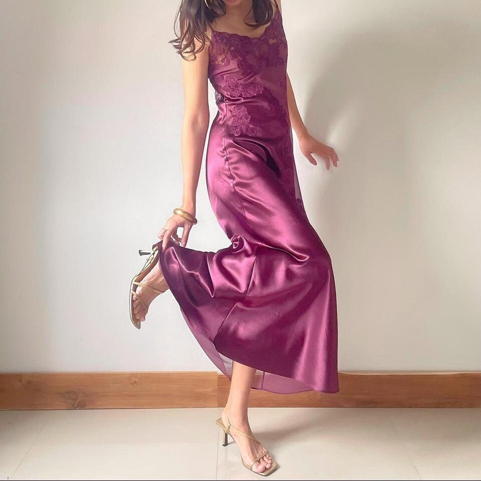 Structured Corset Bodice Satin A-Line Gown Mulberry