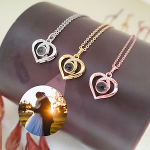 Personalisieren Sie Liebesherz-Projektions-Foto-Halskette,Projektions-Schmuck für Frauen,Gedenkbild-Geschenk,Bester Freund-Geschenk,Geburtstagsgeschenk für Sie