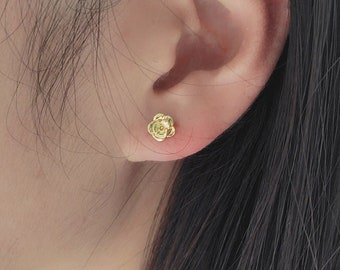 Custom Birth flower earrings,Gold Flower earring,Bridesmaid Gifts,Birthday Gift for Her,Floral Jewelry,Grandma Gift, Birth Flower Jewelry