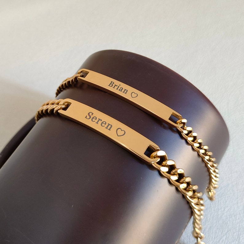 Bracelet pour couple personnalisé, gravure du nom du bracelet, cadeaux d'alerte médicale coordonnées, cadeau pour couples, cadeau de la Saint-Valentin, ensemble de bracelets bar image 5