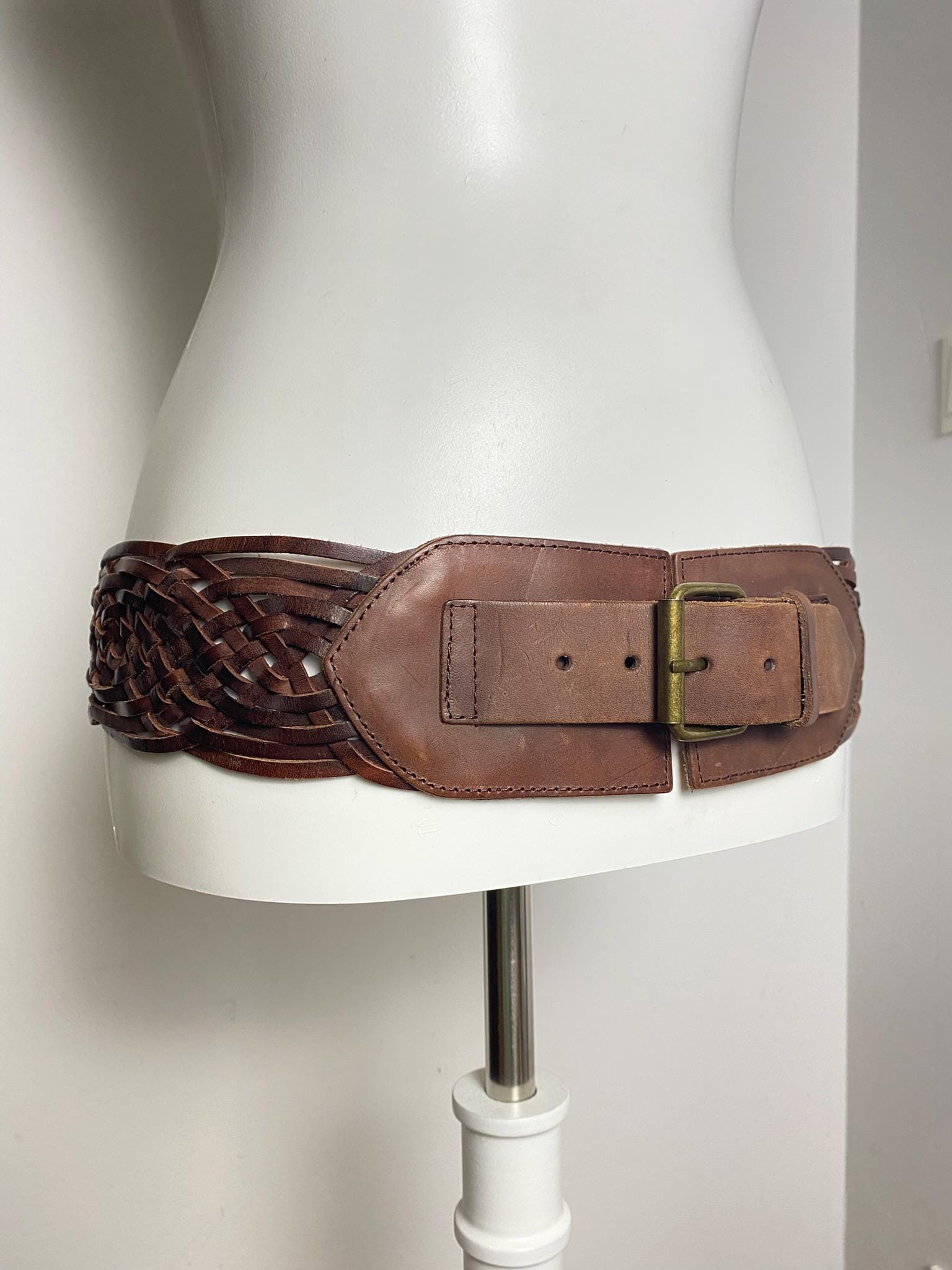Vintage Brown Woven Leather Belt With Brass Buckle - Etsy display picture 3
