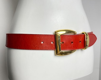Vintage Red Leather Belt With Gold-tone Openwork Buckle  display picture 2
