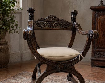 Silla trono antigua del Renacimiento italiano – Cabeza de león, roble Savonarola