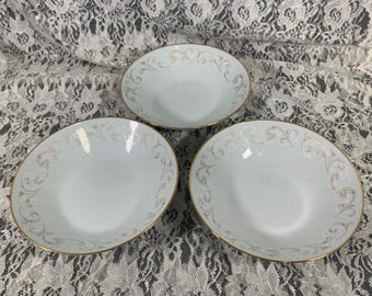 Vintage NORITAKE Duetto 6610 Gold Trim Bone White China 7 1/2 Inch