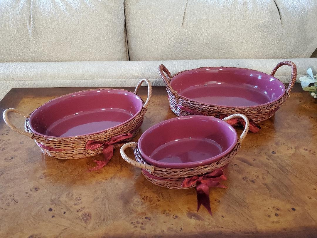 Lot De 4 Moules à Gâteaux Imbriqués Temp-tations Old World Red