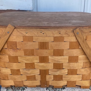 Vintage Wood Woven Picnic Basket with hinged cover and handles 17.75” x 12”