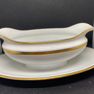 Antique Gravy Boat with Attached Underplate – THE CHAUMONT Pattern by Noritake, 1920s, Discontinued