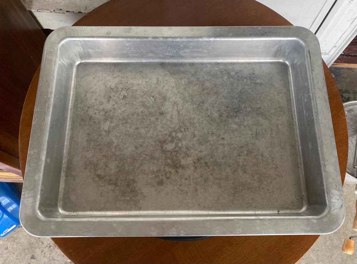 Vintage REMA 13x9x2 1/4 Airbake Double Wall Insulated Cake Lasagna Pan