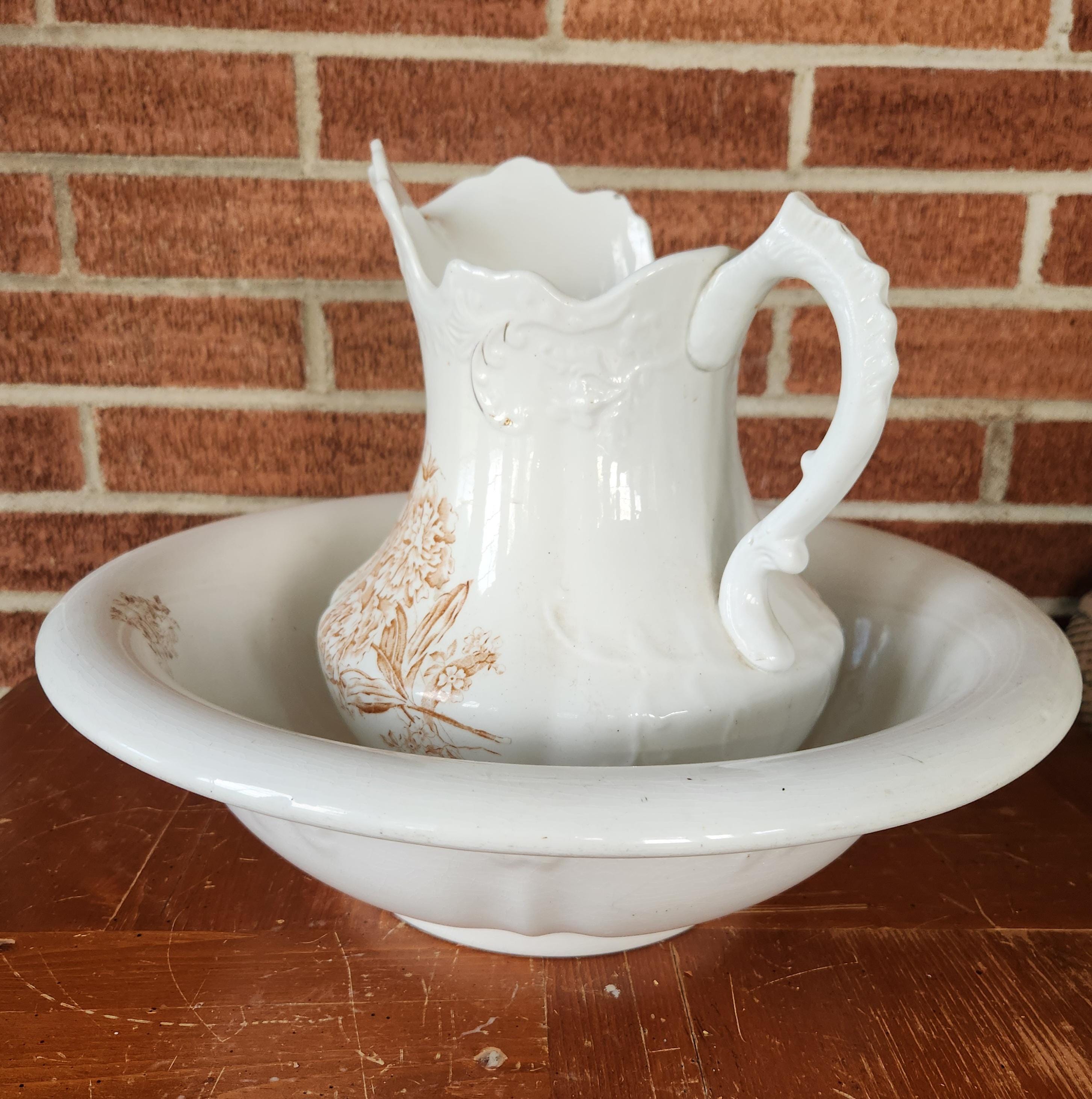 Antique Wyandotte Brown & White Ironstone Bowl and Pitcher Set