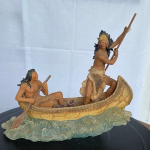 Vintage Two Native American Canoeing Figurine – Rustic Resin Sculpture