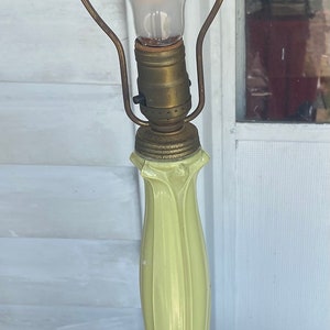 Rare Vintage 27” Aladdin Alacite Art Nouveau Floral Glass Table Lamp | Vintage Elegant Lighting