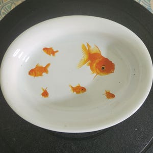 Gibson Everyday Oval Goldfish Relish Bowl – White Ceramic Dish, Fish Decor, Trinket Tray, Small Serving Plate, Vintage Style - 6.5&quot; x 5&quot;